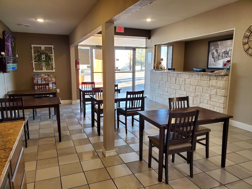 Hotel Super 8 By Wyndham Abilene North Esterno foto